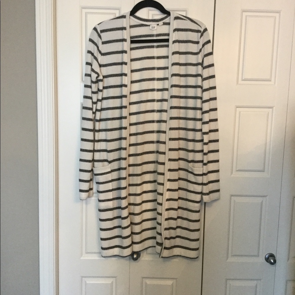GAP open front, long cardigan small